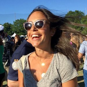 Meet your Posher, Maya